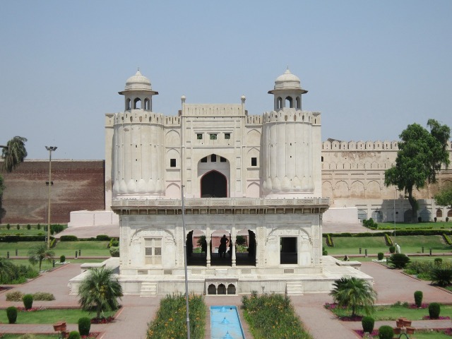 Urdu Conference Interpreter Services Worldwide
